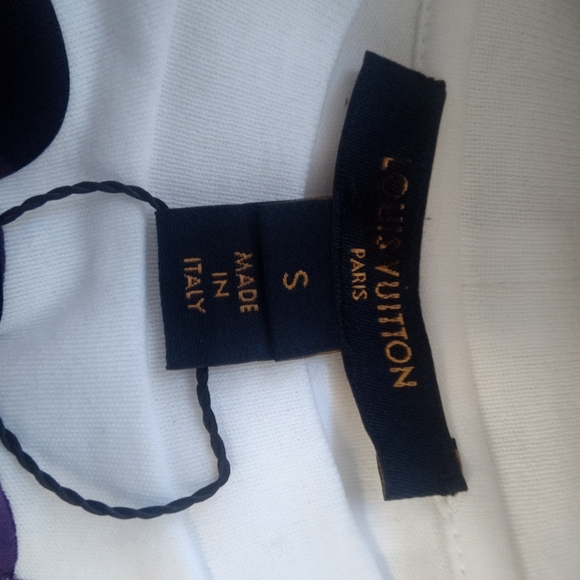 RARE LIMITED EDITION 100% AUTHENTIC LOUIS VUITTON POPPY FLOWER T-SHIRT WITH BOX! - Picture 5 of 12